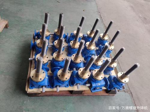 专业升降机厂家现货供应 品质与效率的双重保障